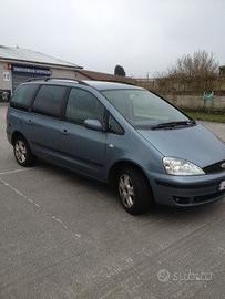 FORD Galaxy 2.8 V6 GPL Ghia 215CV guida destra UK