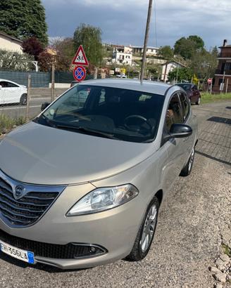 Lancia Ypsilon 1.2 69 CV 5 porte GPL Ecochic Gold