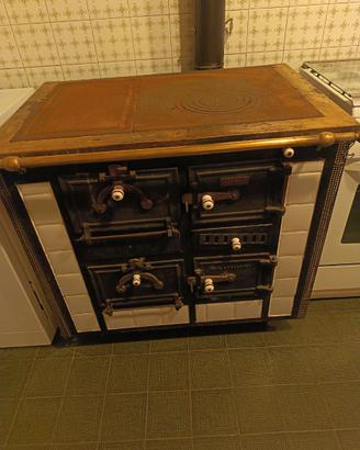 Cucina economica a legna completa