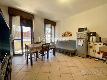 Trilocale con balcone e garage
