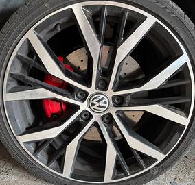 Set 4 cerchi in lega originali VW 19” GOLF