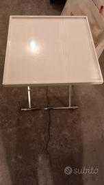 Tavolino bianco elegante soggiorno