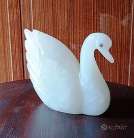 Statua cigno in onice