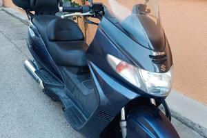 Suzuki Burgman 400