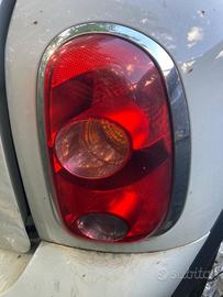 STOP FANALE POSTERIORE DESTRO MINI Countryman S FA