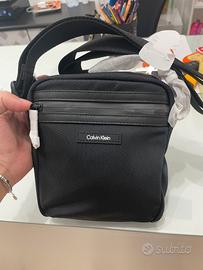Tracolla Calvin Klein nera