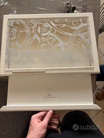 Espositore Lorenz in vetro decorato