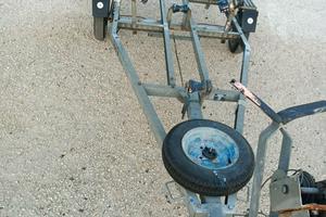 carrello usato piccolo x barca o gommone