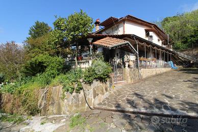 VILLA SINGOLA A CICERALE