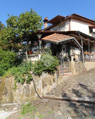 VILLA SINGOLA A CICERALE