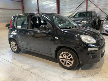 Fiat Panda 1.2 Lounge 69CV Neopatenti
