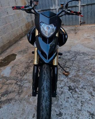 Ducati Hypermotard S 1100
