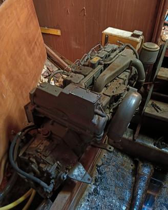 MOTTORI wm NUOVI 98 HP 6 CILINDRI DIESEL 
