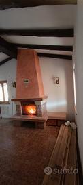 caminetto a legna rustico 