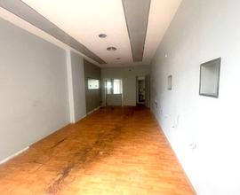 Vomero- locale comm.le