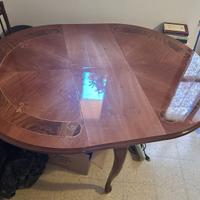 Tavolo in noce allungabile