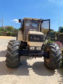Trattore agricolo