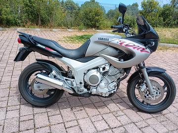 Yamaha TDM 850