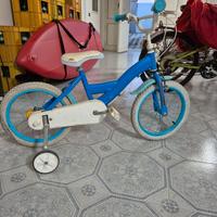 Bicicletta con rotelle a Metaponto