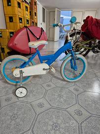 Bicicletta con rotelle a Metaponto