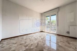 BILOCALE CON BALCONE NON ARREDATO