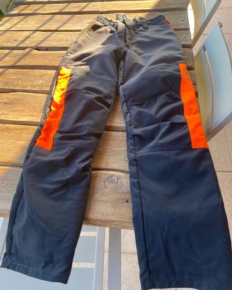 Pantaloni stihl