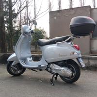 Vespa LX 125