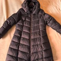 Piumino Nero Lungo con Cappuccio