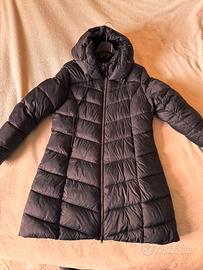 Piumino Nero Lungo con Cappuccio