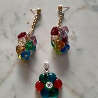 orecchini e ciondolo 