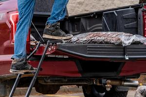 Scaletta pieghevole sponda pick-up 