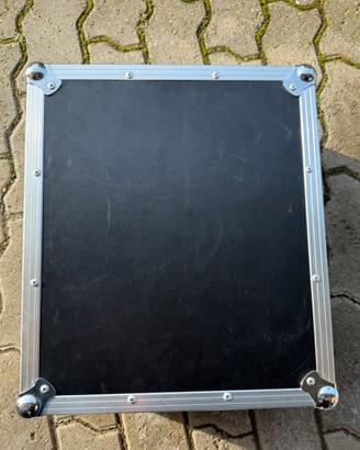 Flight case Zomo per mixer 4 canali