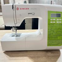Macchina da cucire Singer sc220