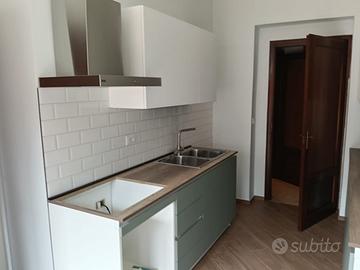 Cucina nuova mai usata.
