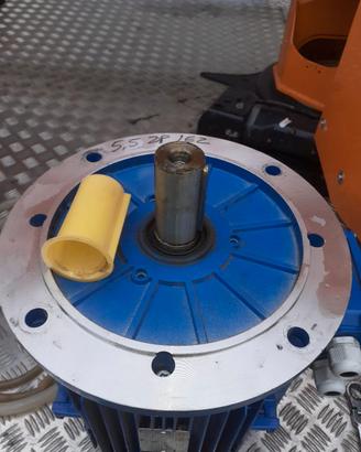 Motore elettrico asincrono trifase