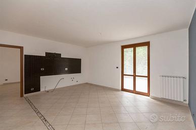 Appartamento di 68 m² con 2 locali e box auto a Ca