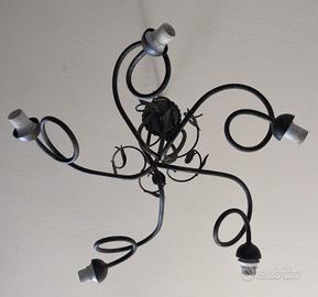 Lampadario artigianale in ferro battuto