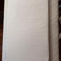 Materasso per letto con sponde da bambino di Ikea