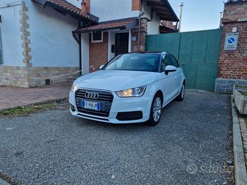 Audi A1 1.0 82CV "54.600 km" Bluetooth, Clima, S