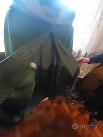 cappotto con cappuccio 