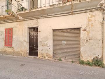 Via Roma - Garage