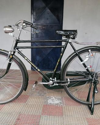 Bicicletta d'epoca con freni a bacchetta