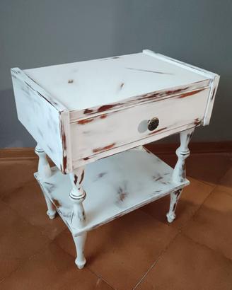 comodino shabby chic 