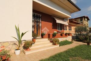 VILLA SINGOLA A GAVARDO