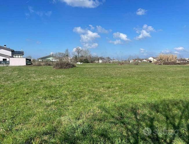 Immobile in asta di 1989 m² a Bagnolo San Vito - Altro
