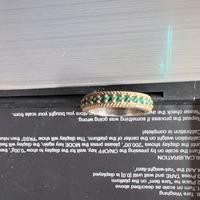 Anello in argento/ottone con pietre verdi