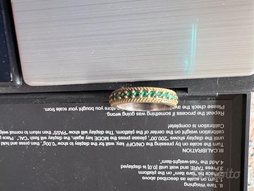 Anello in argento/ottone con pietre verdi