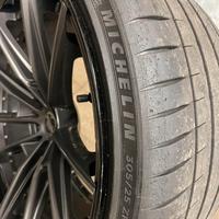 Coppia Michelin PS4 S 305/25 R21 dot 24