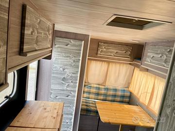 Mansardato Ford Rimor 5 posti