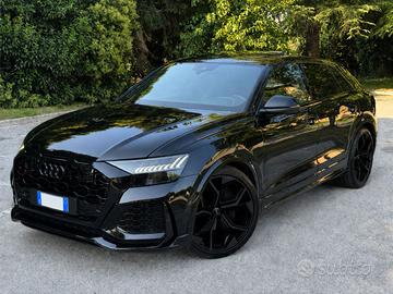 Audi RSQ8 4.0 mhev 600cv 2020